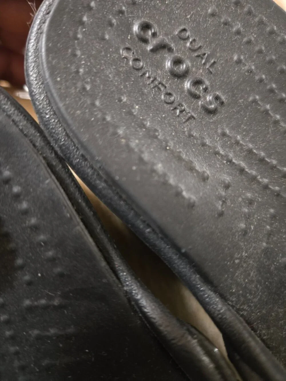 Crocs/ slip ons